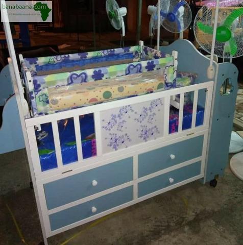 Bebe Nouveau Ne Lit Pour Bebe Abidjan Banabaana