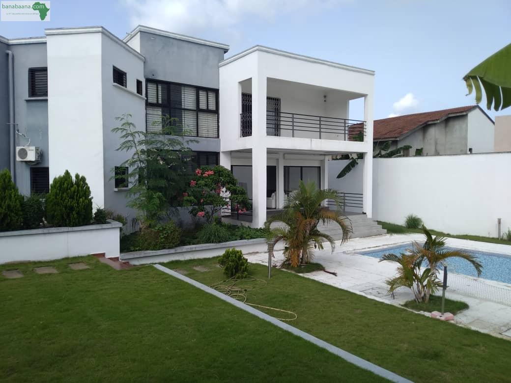 Ventes immobilières Vente Villas 6 pièces Riviera 4 m'badon Abidjan