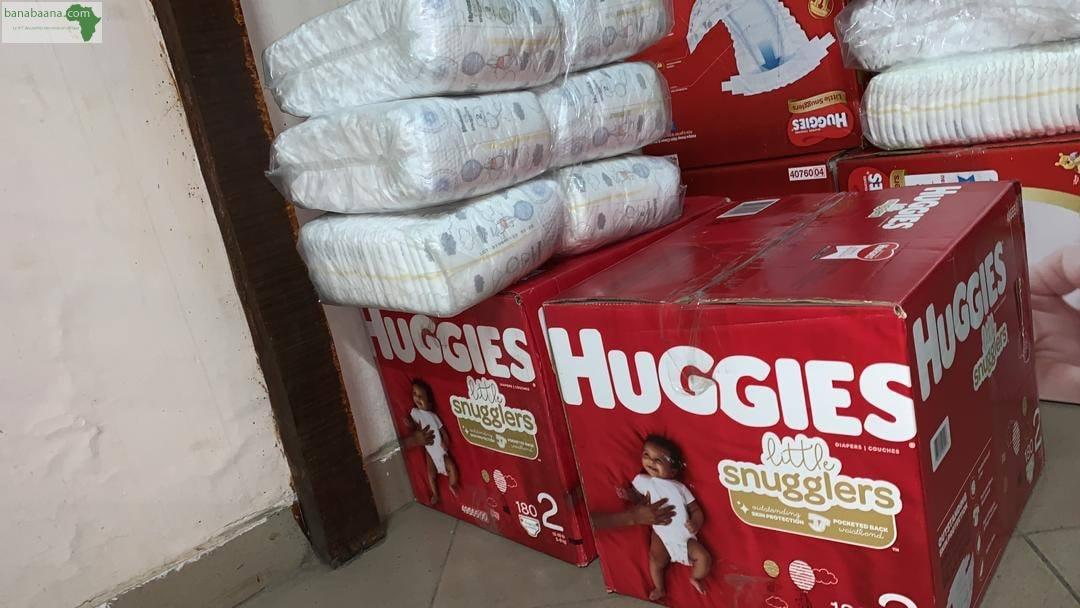 Bébé Nouveauné Couches huggies disponibles Abidjan Banabaana